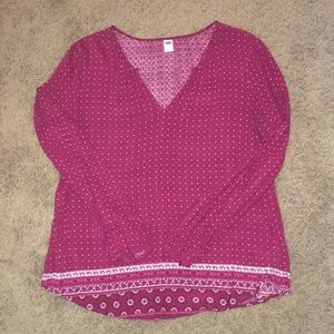 EUC Old Navy split v neck blouse